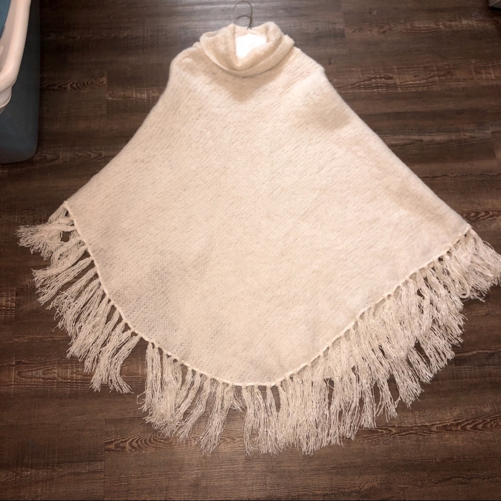 NWT Charlie Paige sweater poncho one size fits all